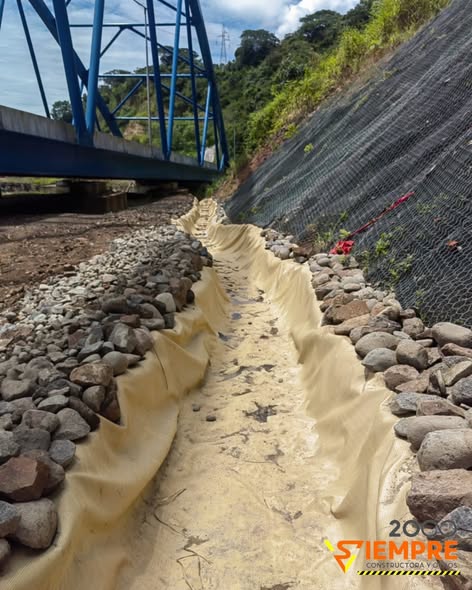 Proyecto canalización de aguas en el Km 44 de la Ruta Nacional 27